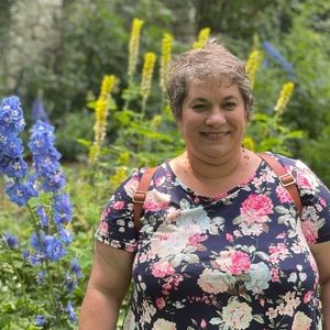 Meet your Posher, Regina